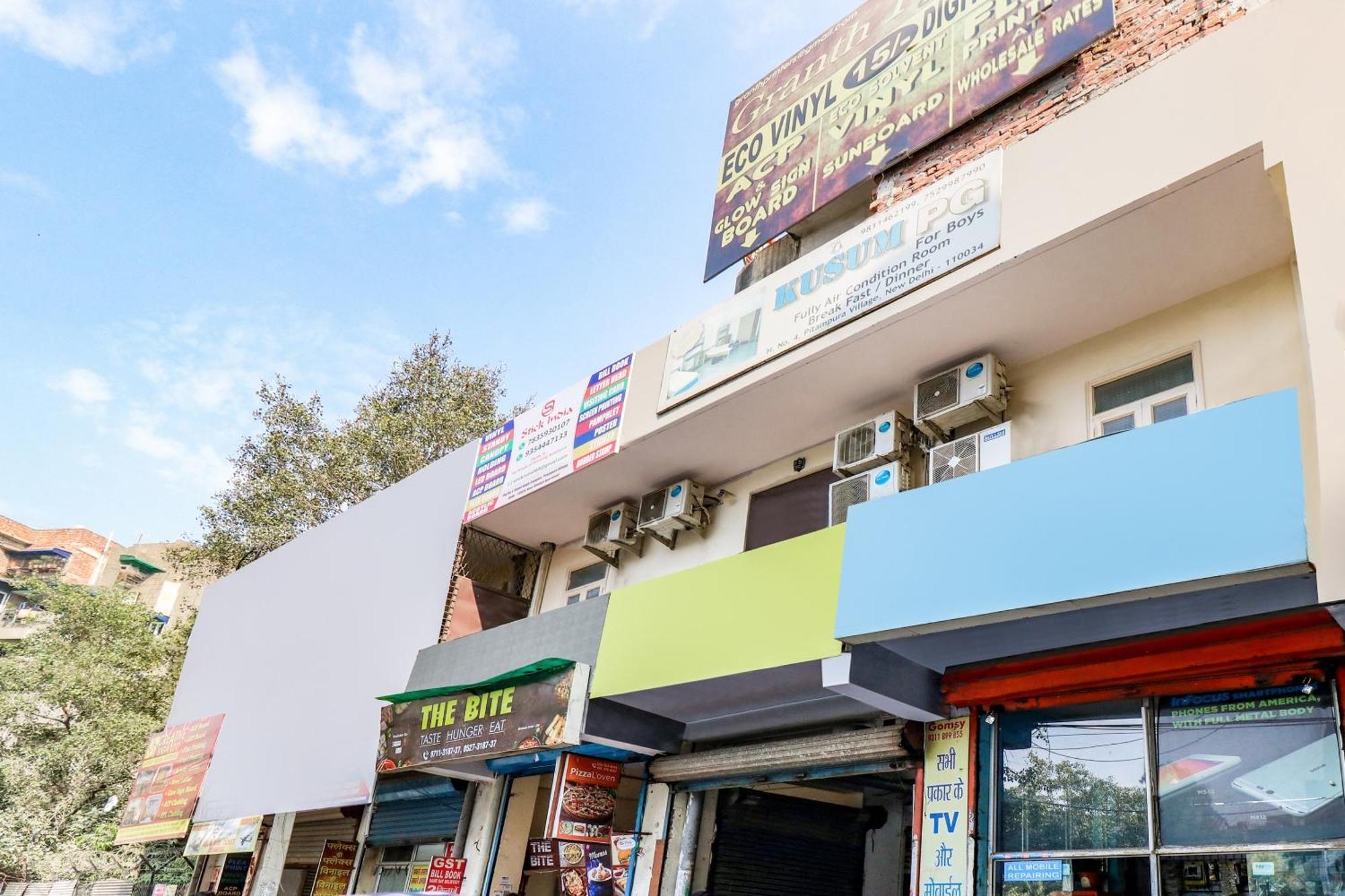 Hotel O Rs Hotels Near Pitampura Metro デリー エクステリア 写真
